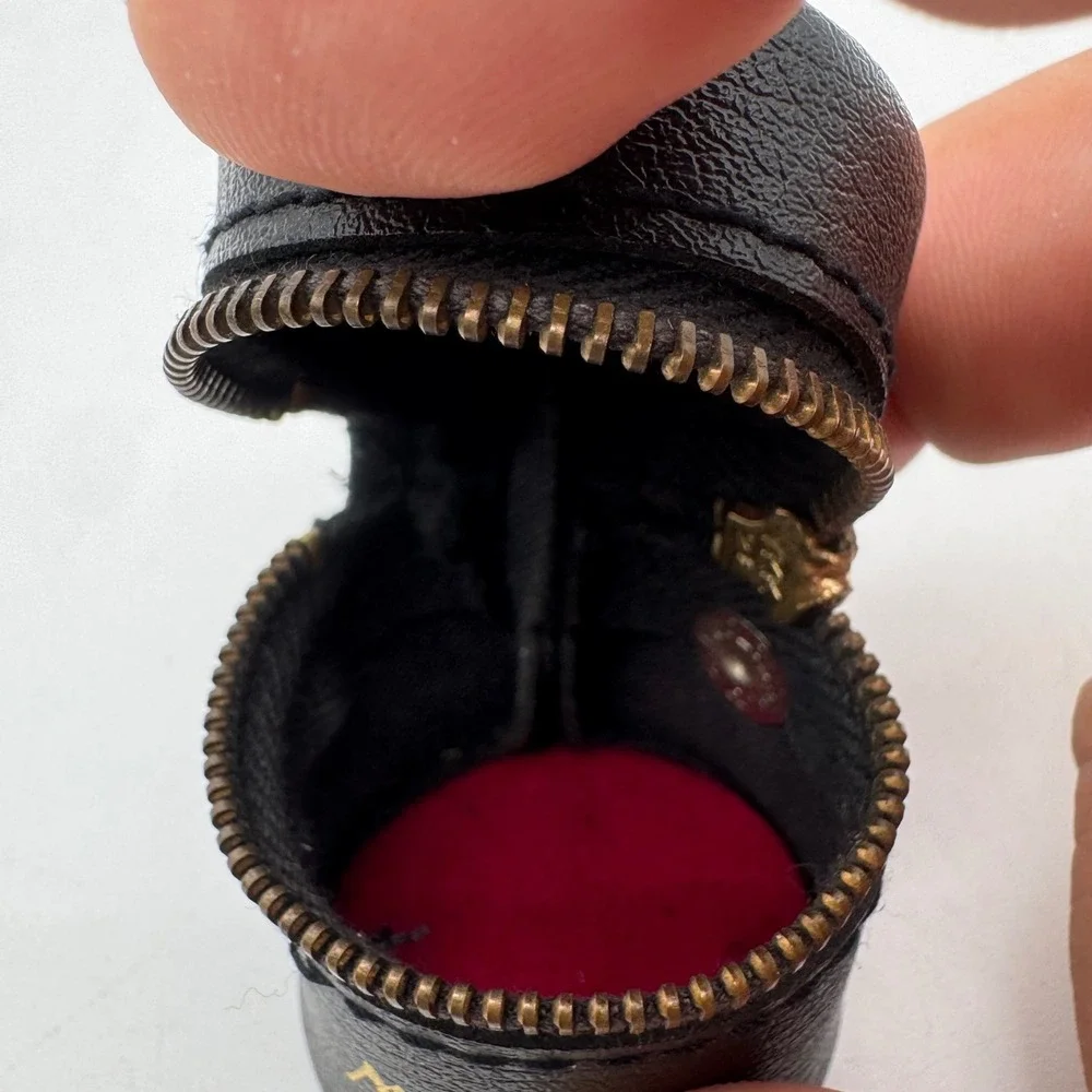 Vintage Minette Japan Black Faux Leather Camera Lens Case Red Velvet Interior